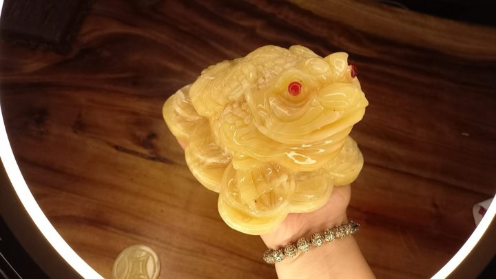 Ông cóc phongthuylienhoa Ngọc Hoàng Long