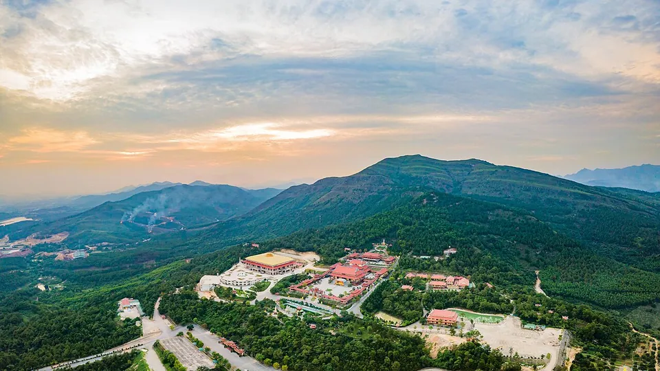 Ảnh đại diện Chùa Ba Vàng, Quảng Ninh