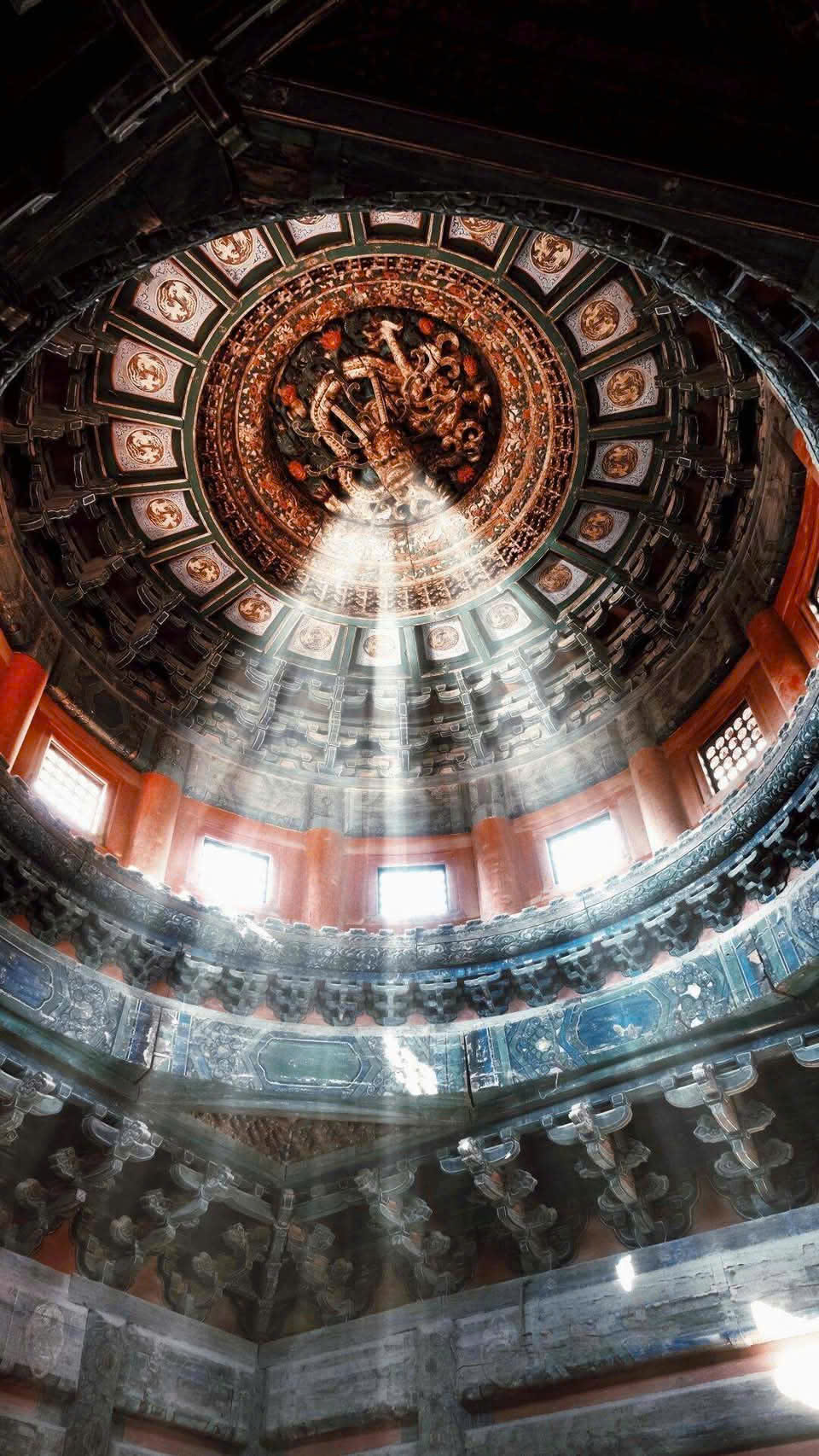 Minh hoạ Khoa học và phong thủy. Đông – tây
